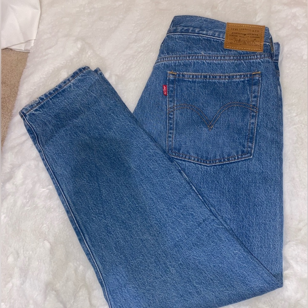 Levi’s wedgie high waist straight cut jeans
